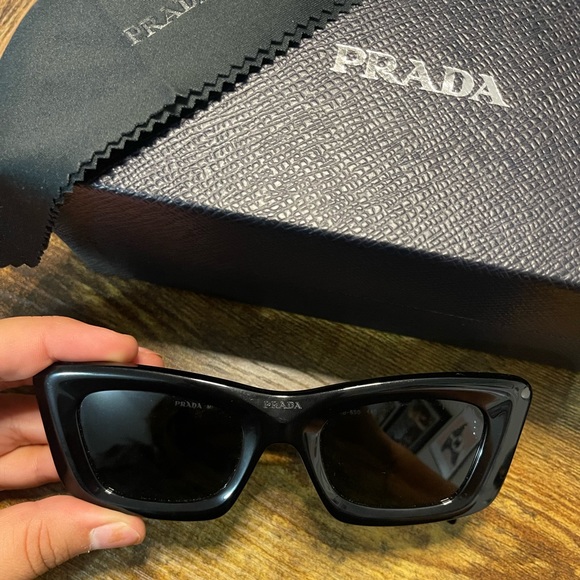 Prada Cat Eye Logo Sunglasses - Authentic - Picture 2 of 11
